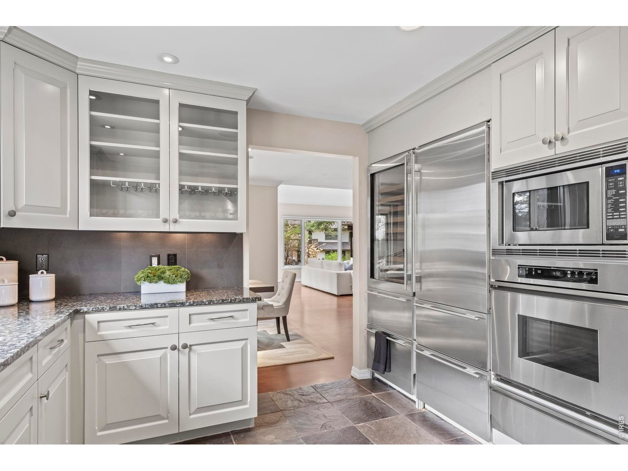 7126 Cedarwood Cir