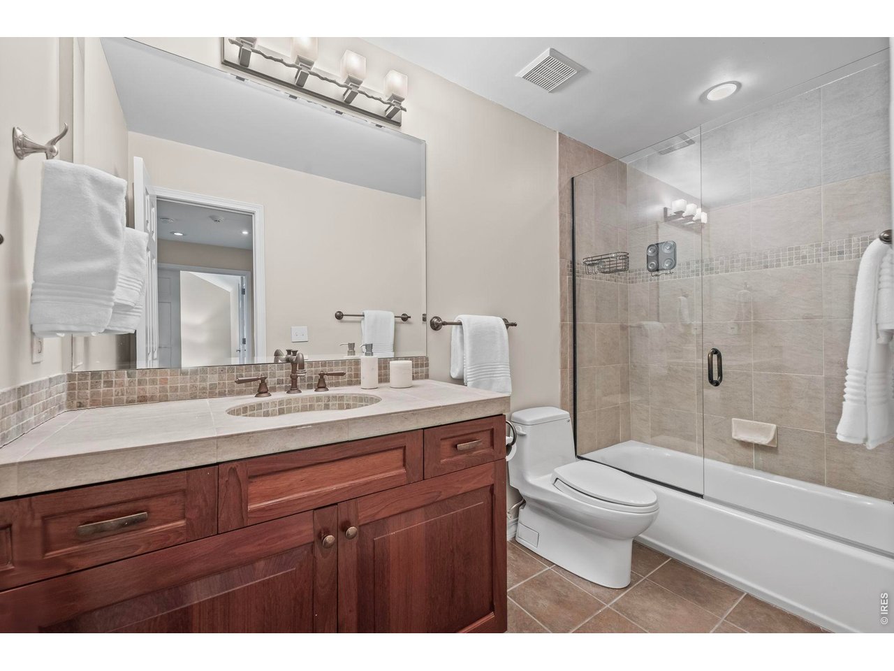 7126 Cedarwood Cir