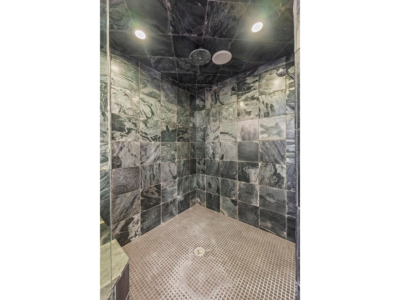 7126 Cedarwood Cir