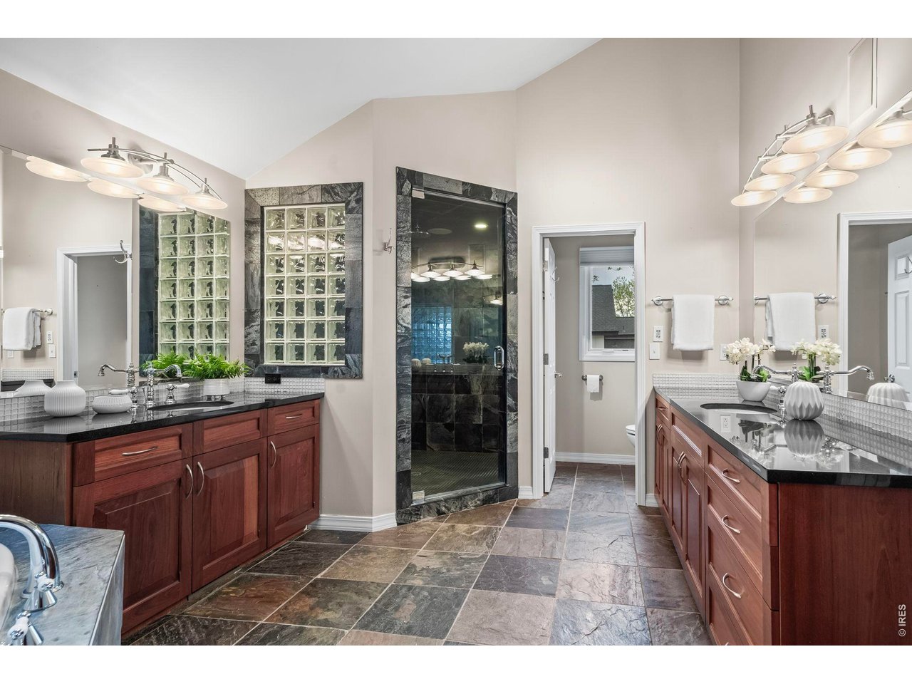 7126 Cedarwood Cir
