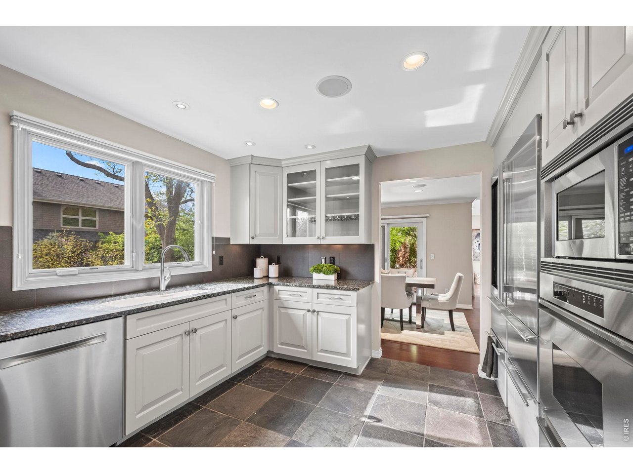 7126 Cedarwood Cir