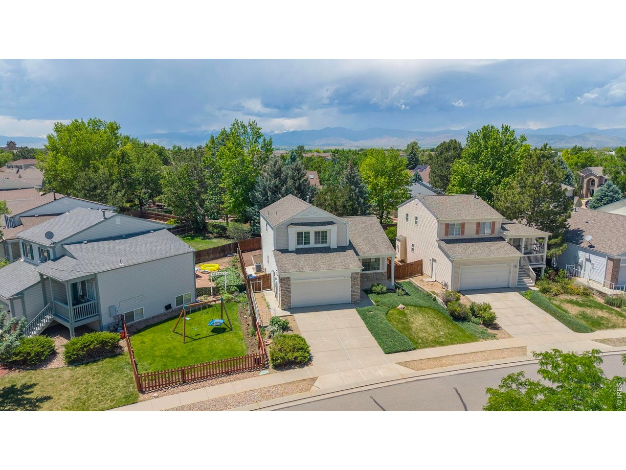 1461 Clover Creek Dr