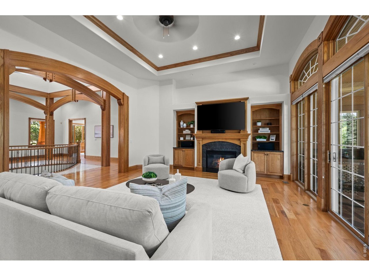 905 E 14th Way
