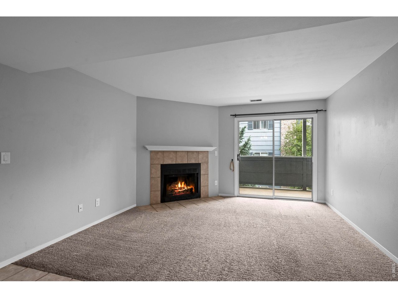 4682 White Rock Cir 9