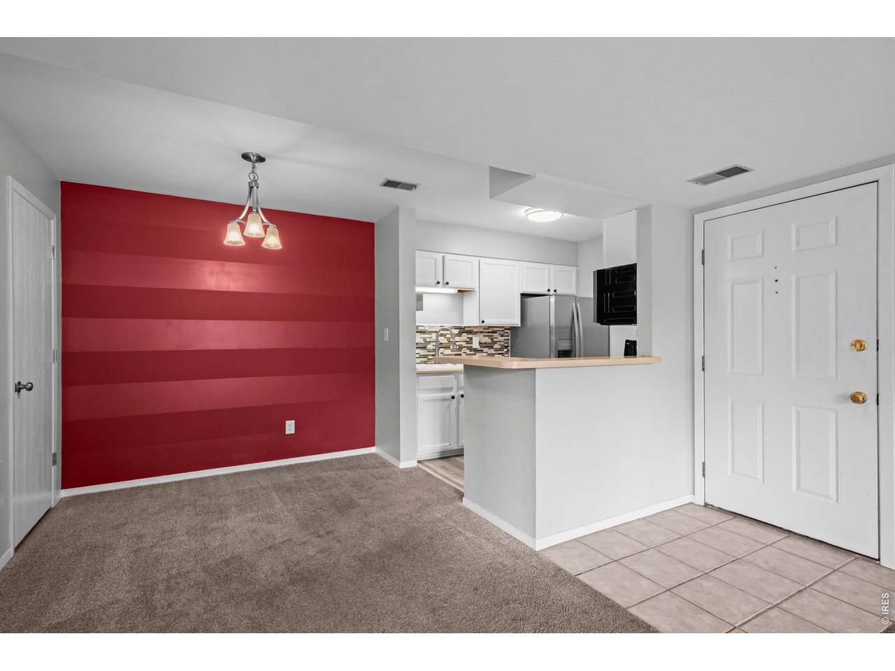 4682 White Rock Cir 9