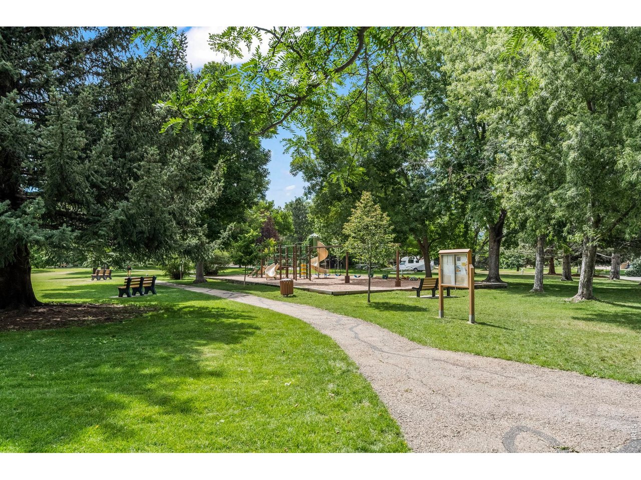 4682 White Rock Cir 9