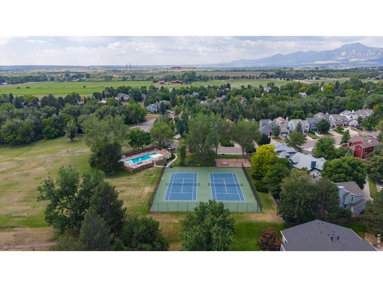 4682 White Rock Cir 9