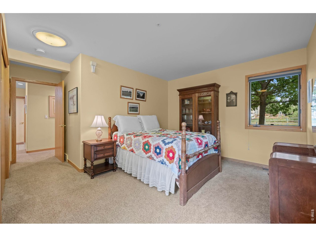 7542 Crestview Dr