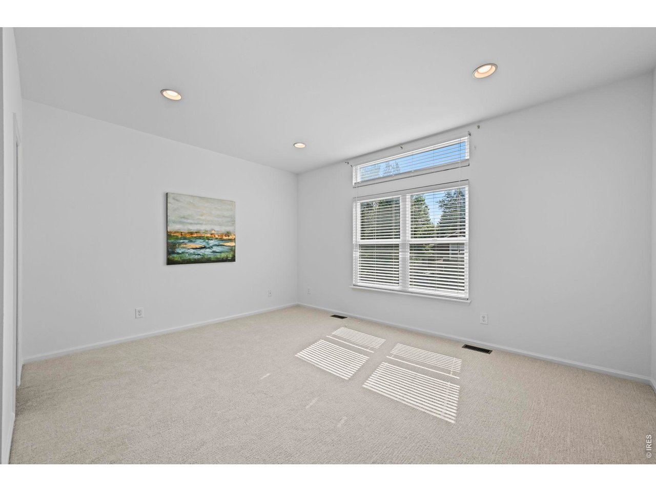 1096 Falcon Ct