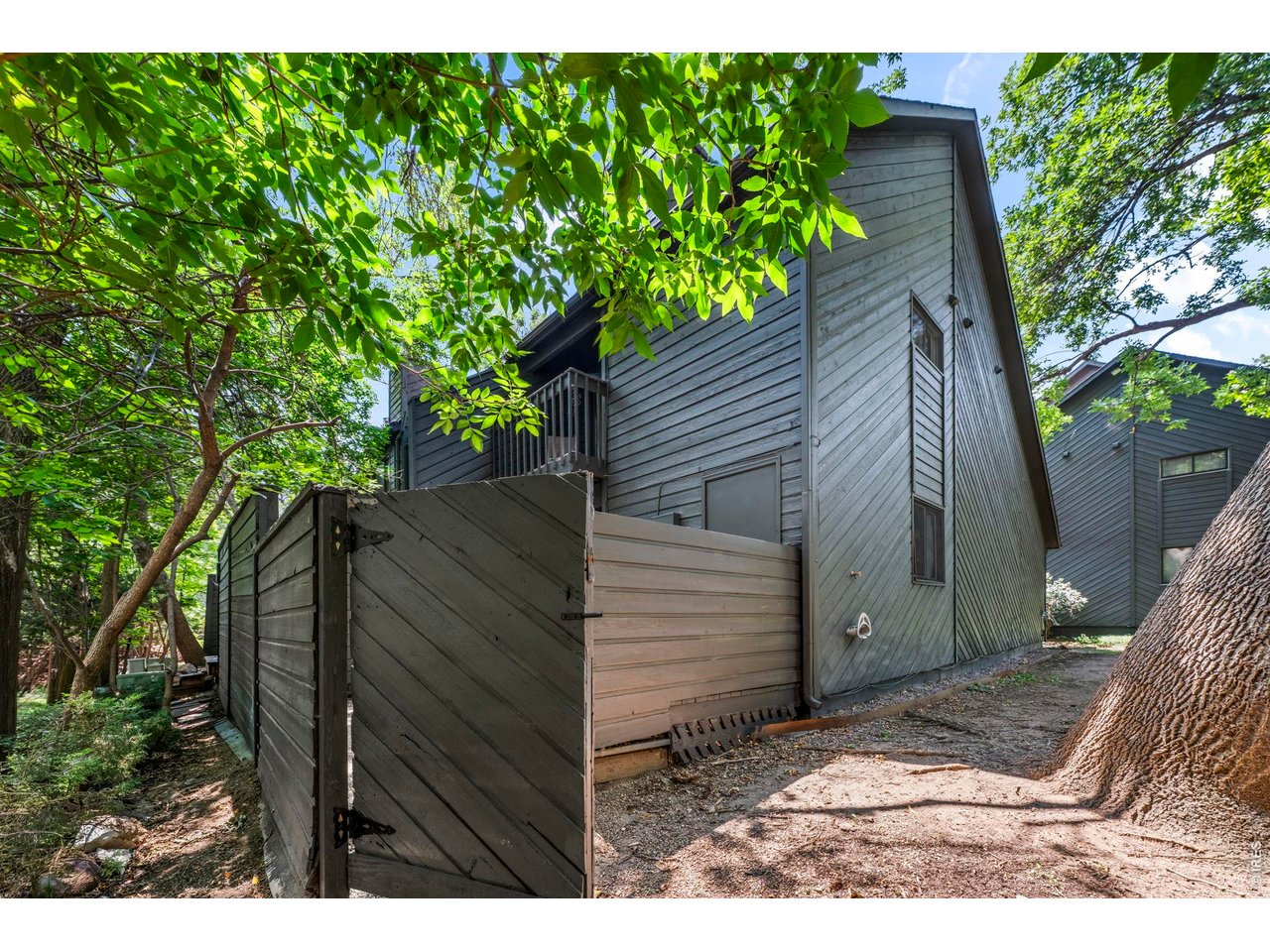 3056 Edison Ct