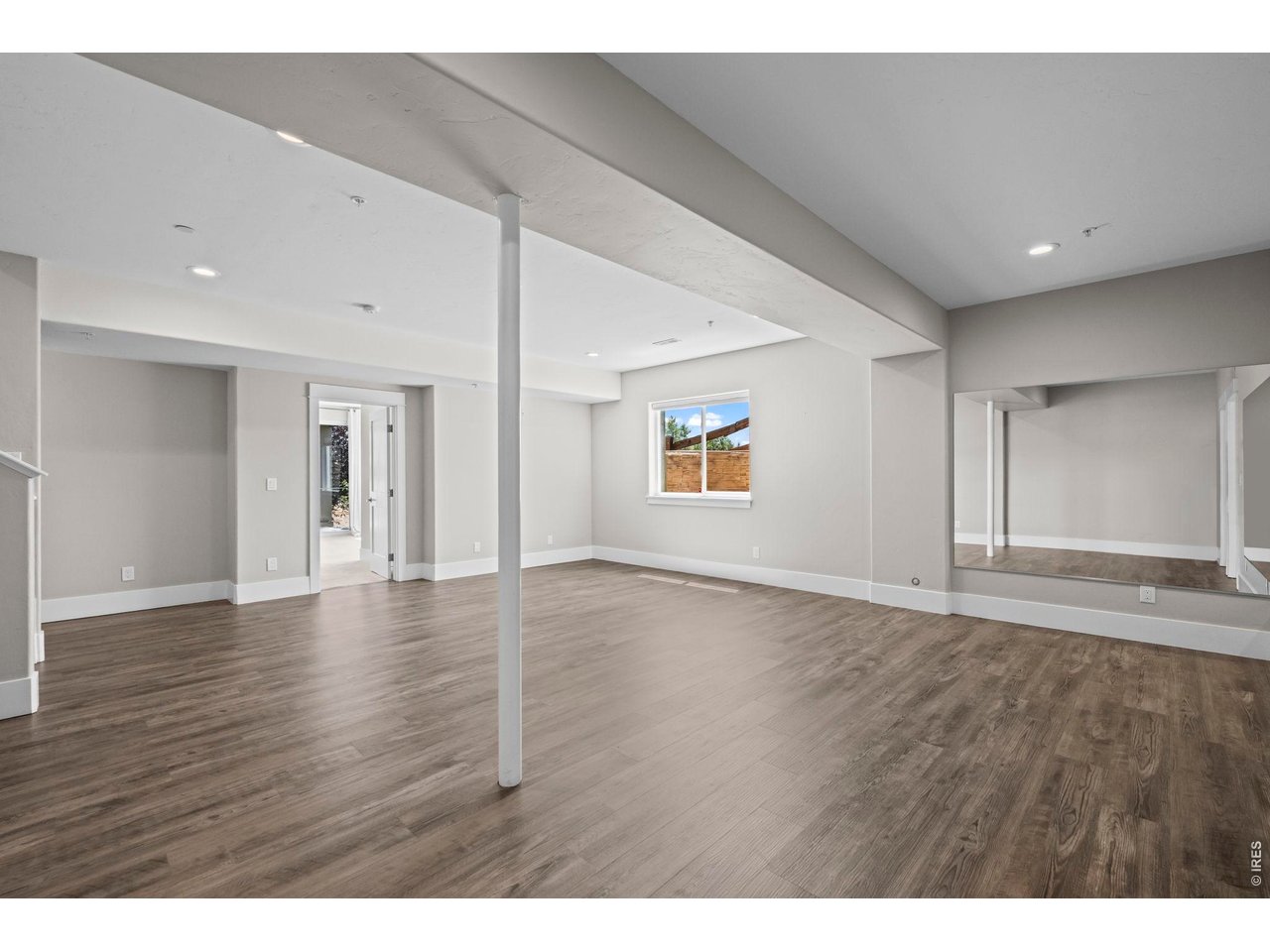218 6th Ave