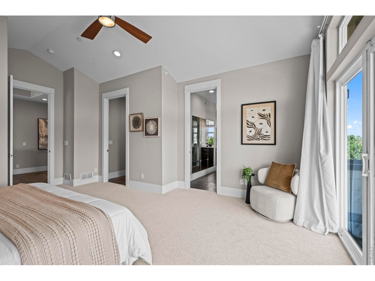218 6th Ave