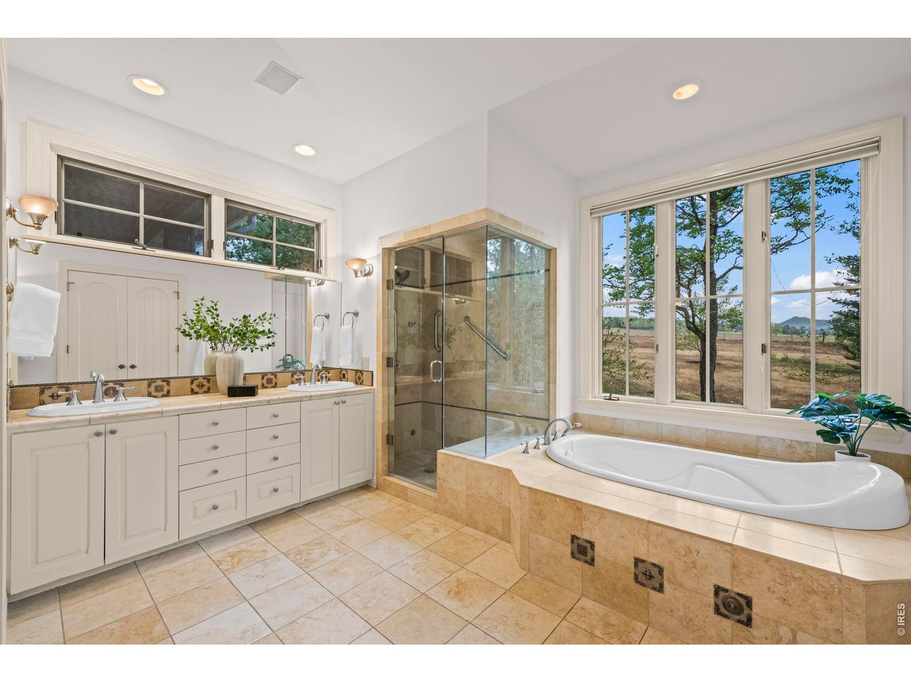 145 Brittany Ln