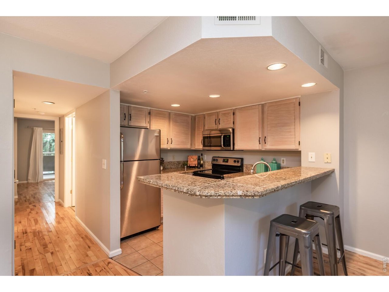 935 Broadway 103
