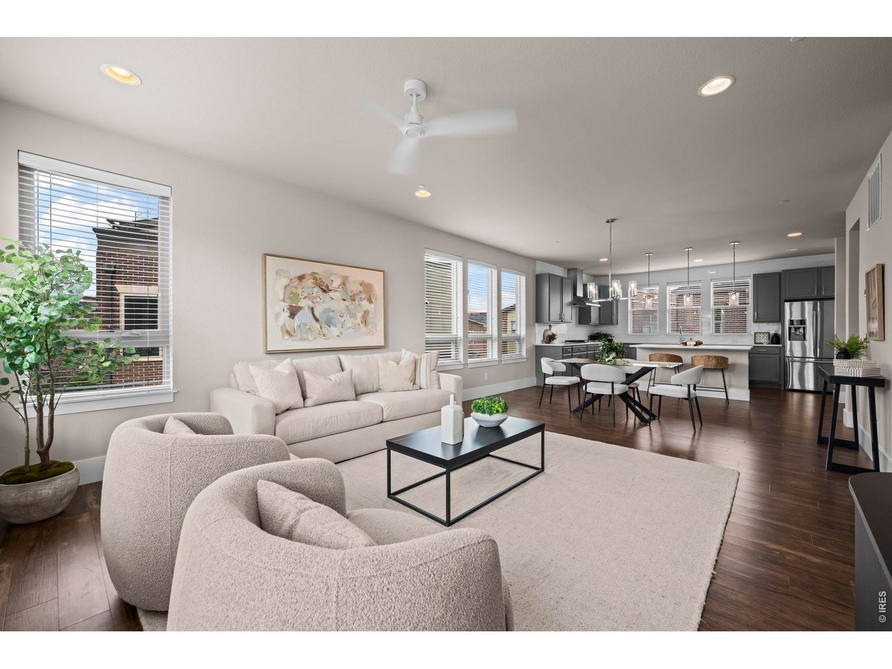 511 Promenade Dr