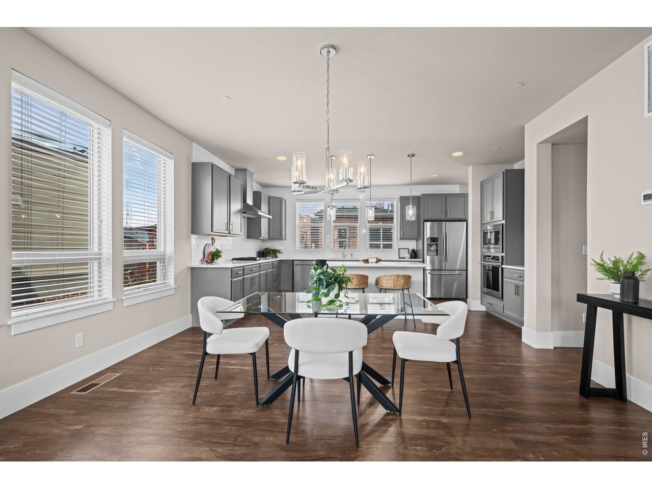 511 Promenade Dr