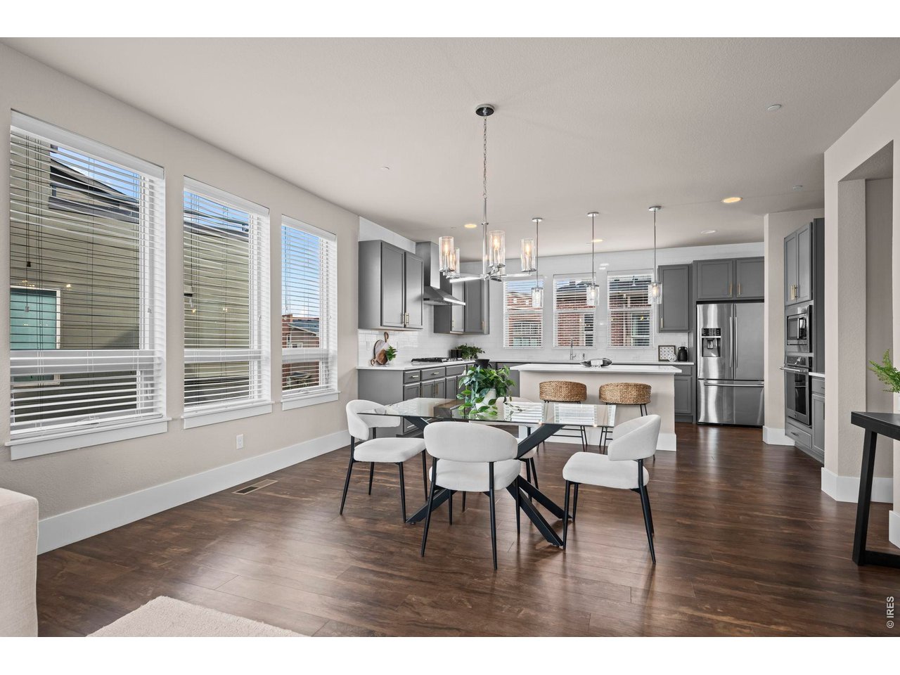 511 Promenade Dr