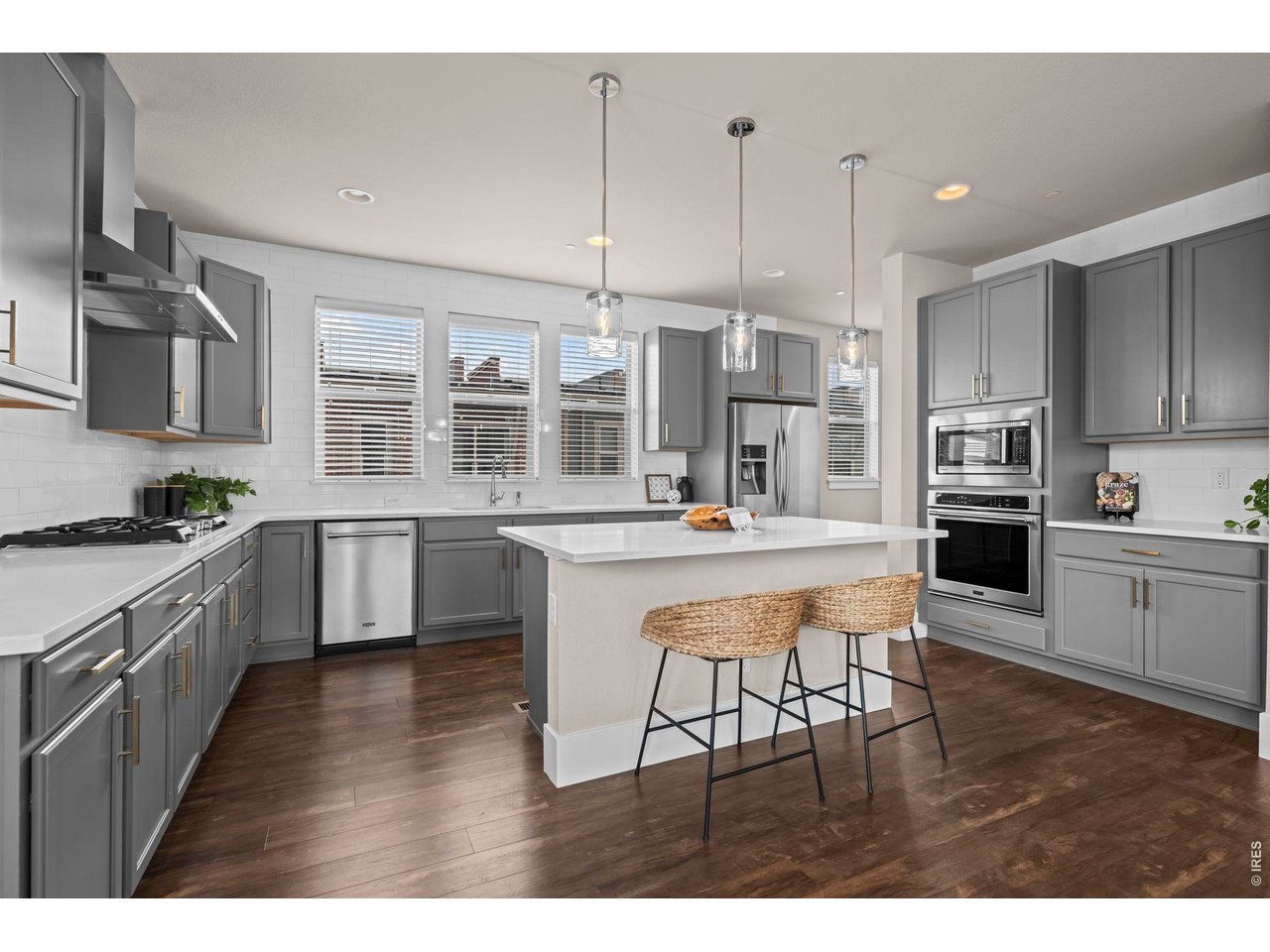 511 Promenade Dr