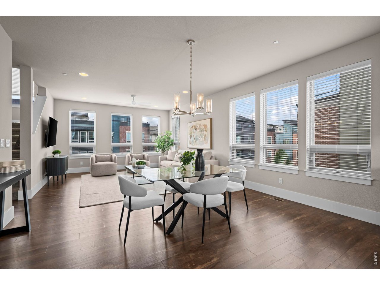 511 Promenade Dr