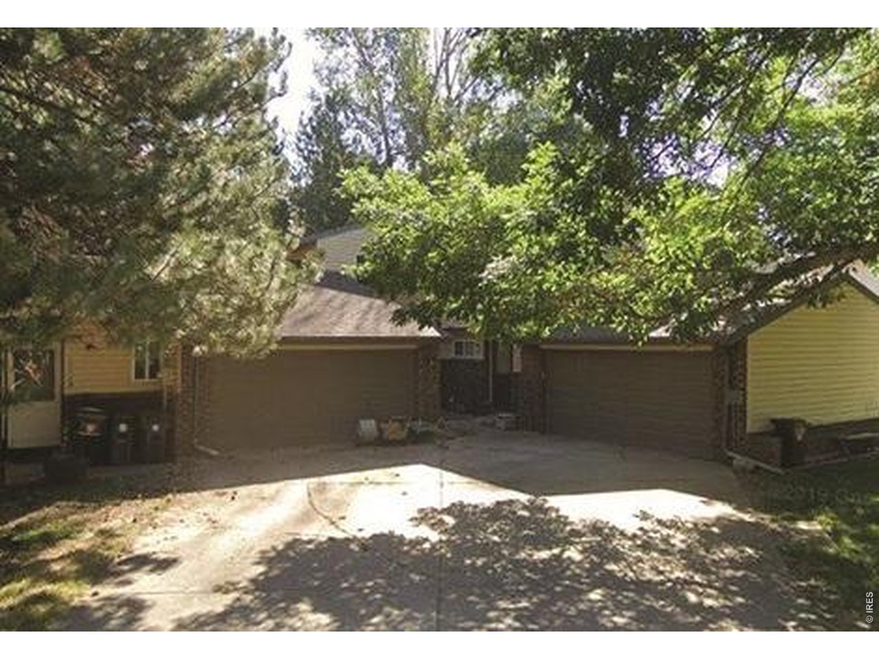 1094 Fairway Ct