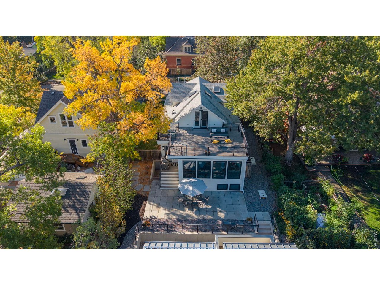 661 Maxwell Ave
