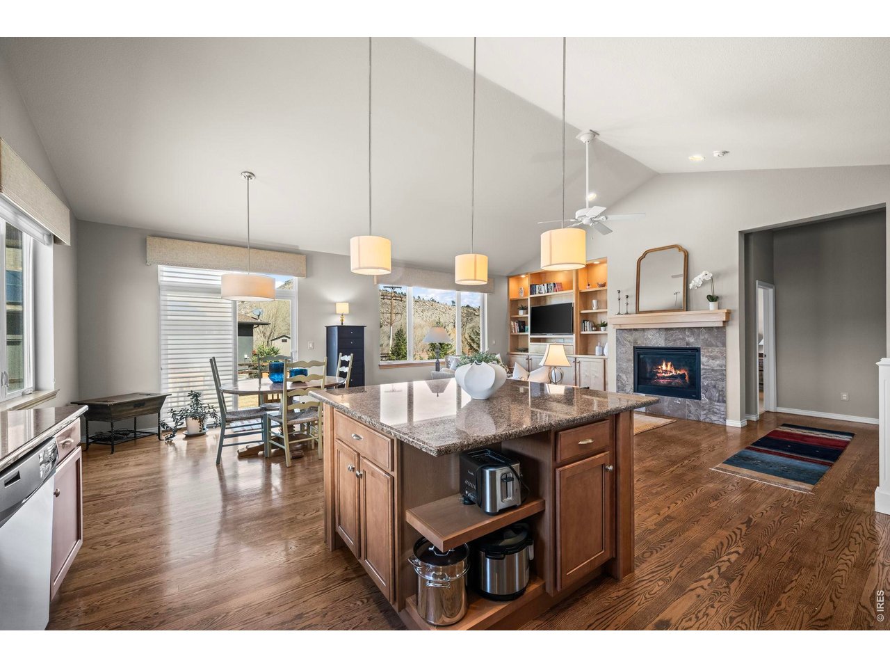 400 Carter Dr