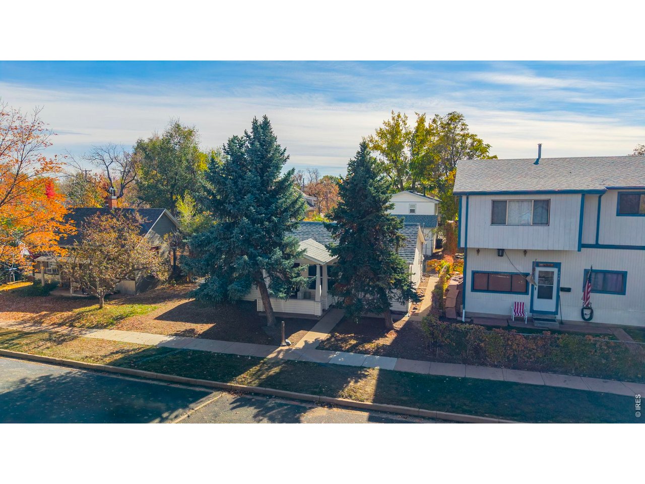 406 E Geneseo St