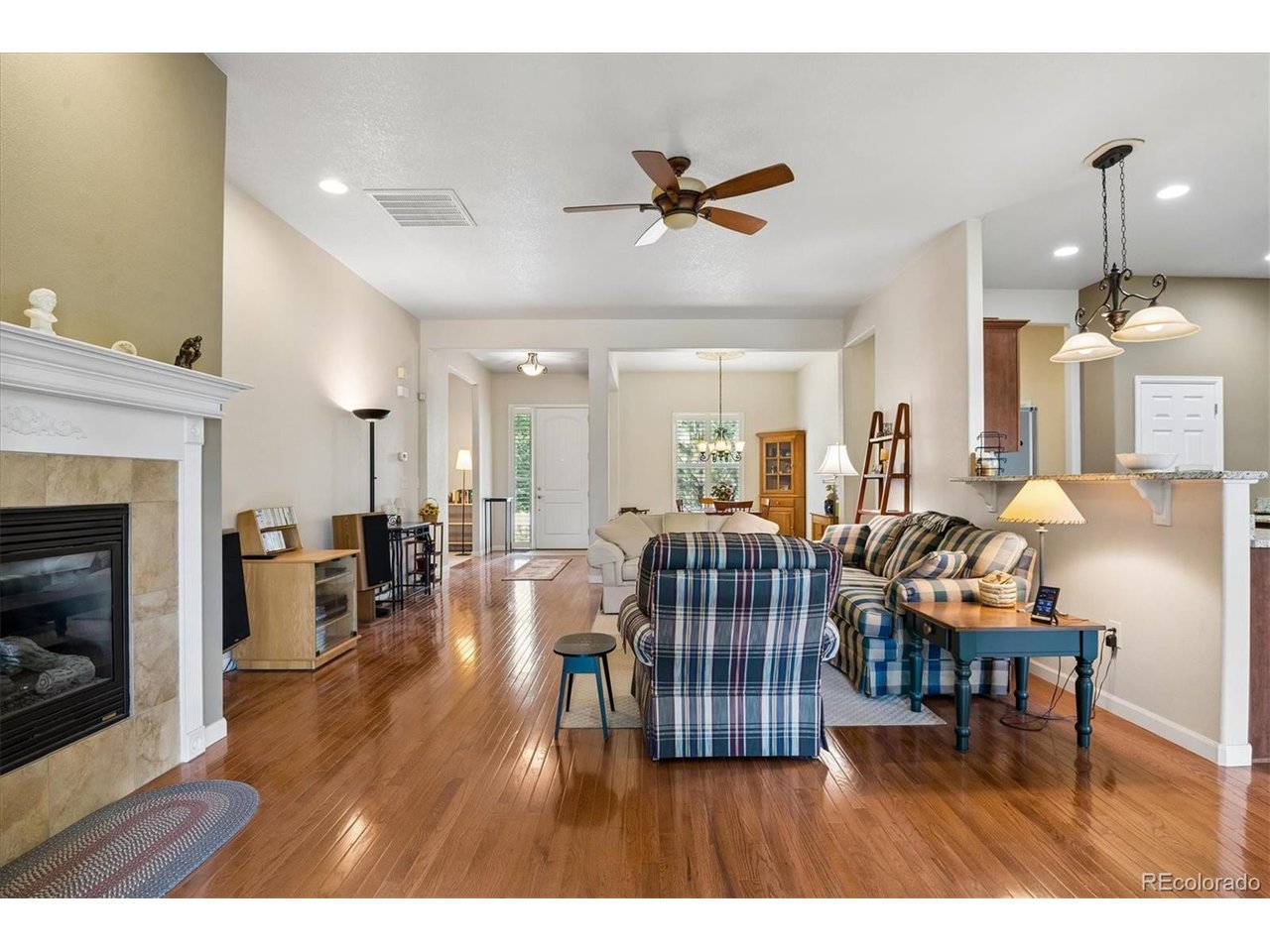 4943 Democrat Dr