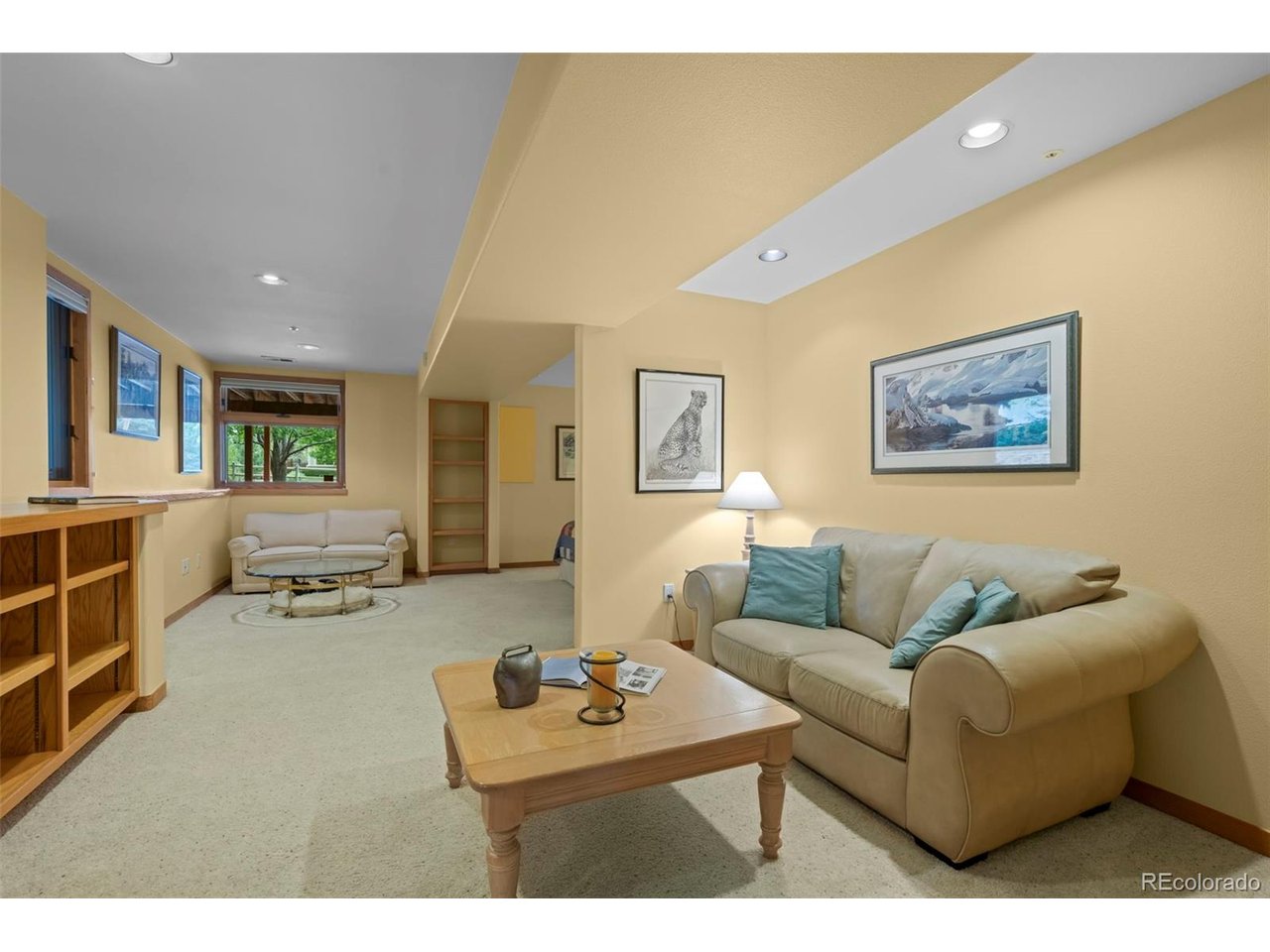 7542 Crestview Dr