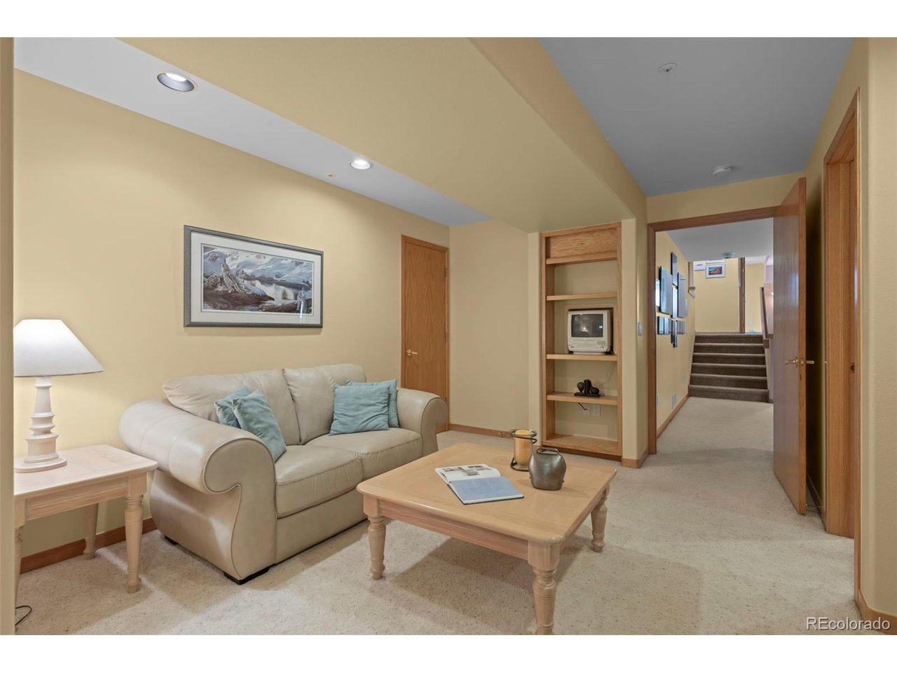 7542 Crestview Dr