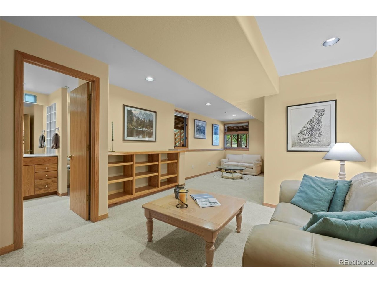 7542 Crestview Dr
