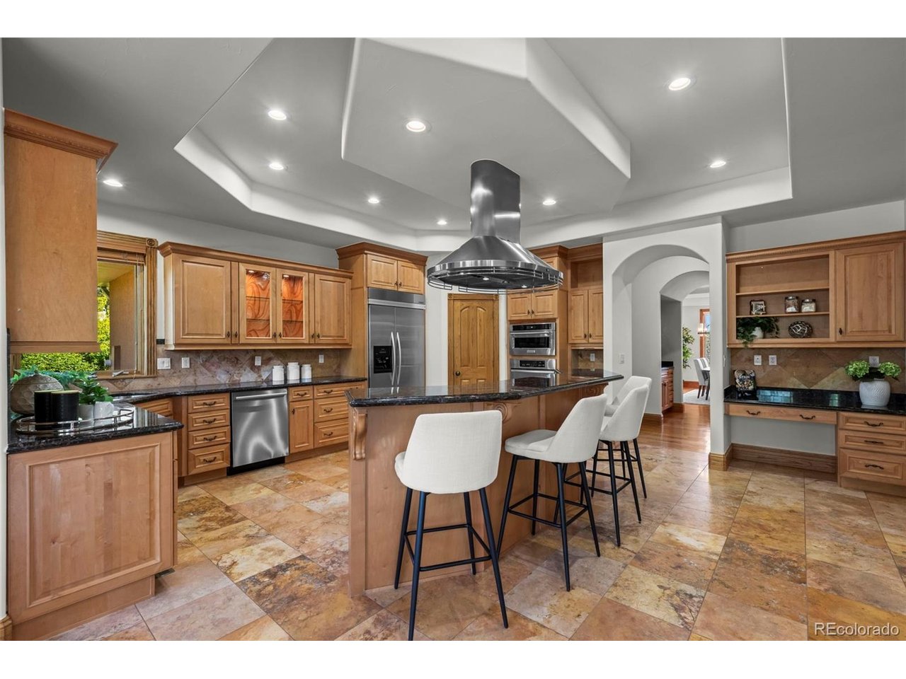 905 E 14th Way