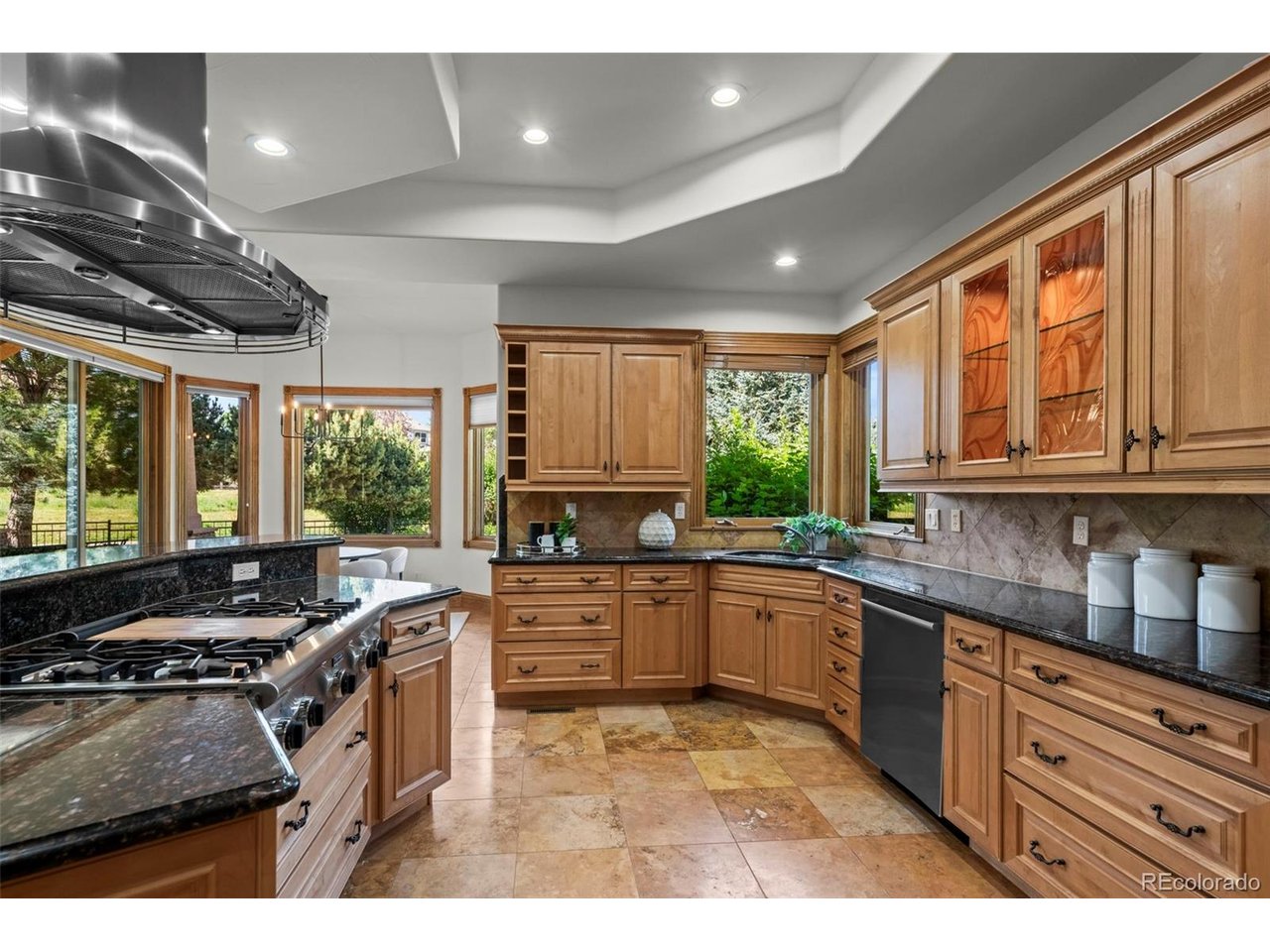 905 E 14th Way
