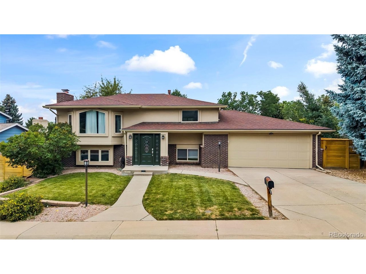 2351 S Garland Ct