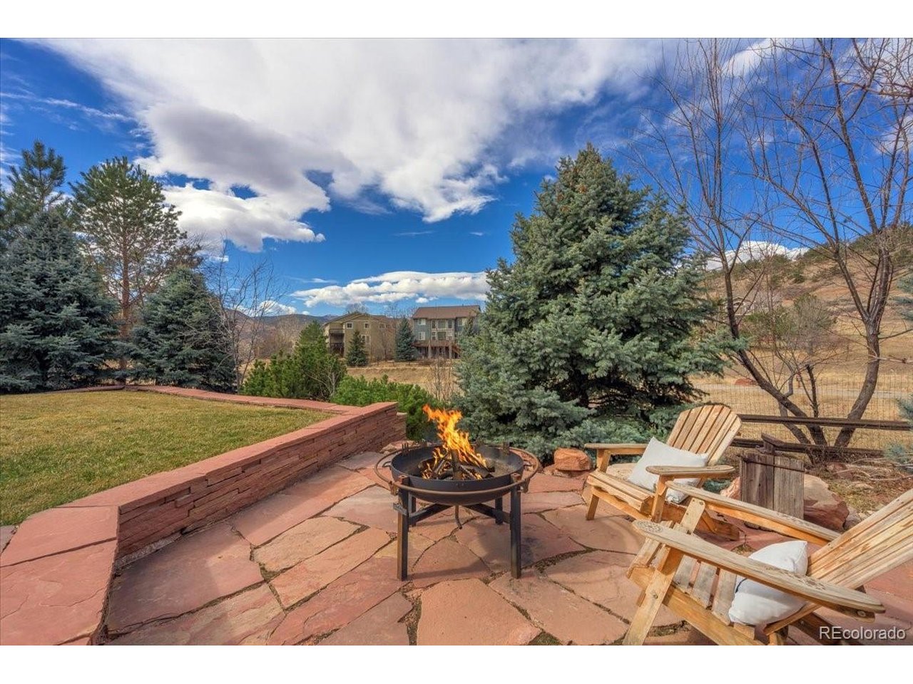 157 Stone Canyon Dr