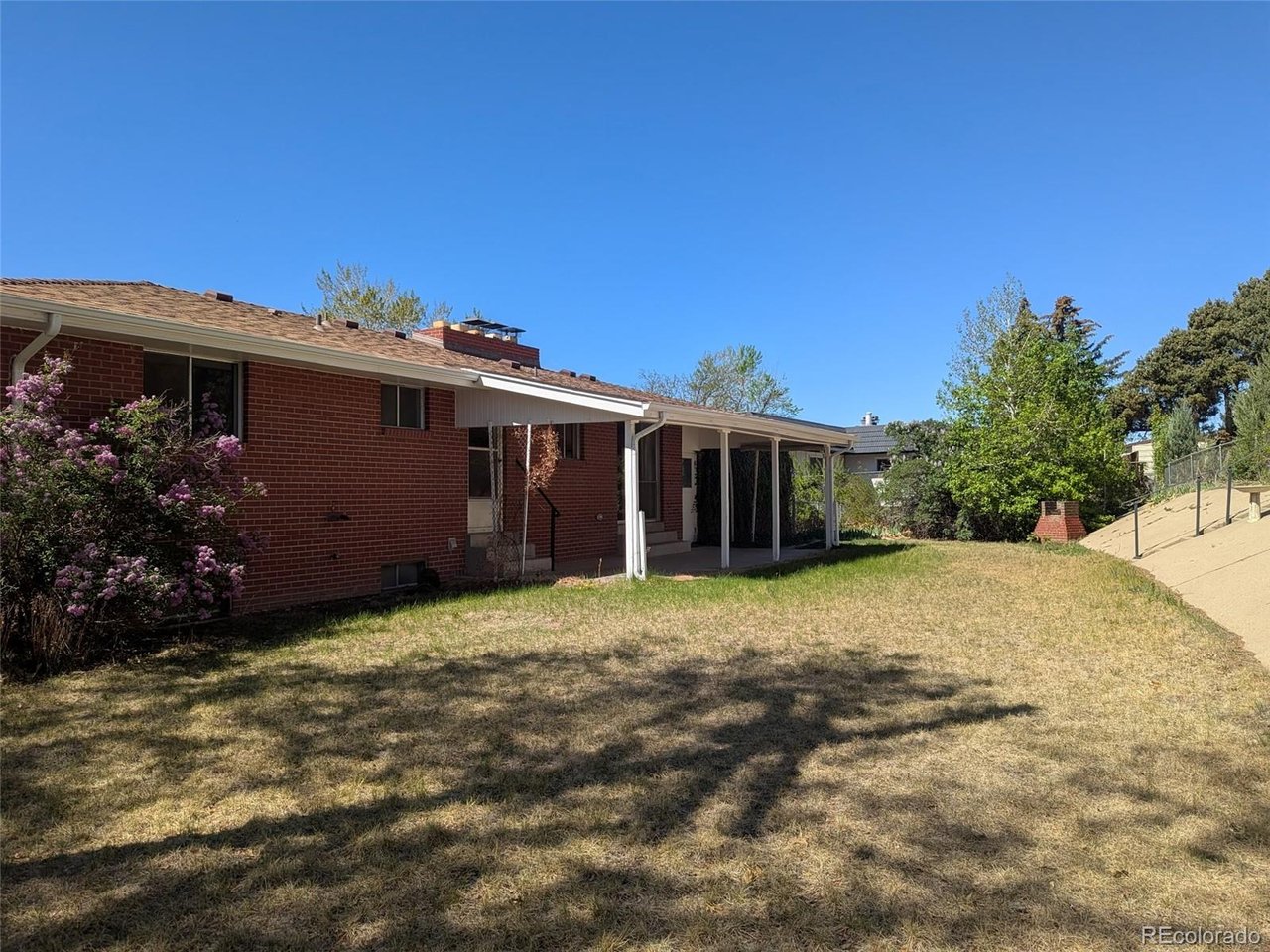 8223 W 62nd Pl