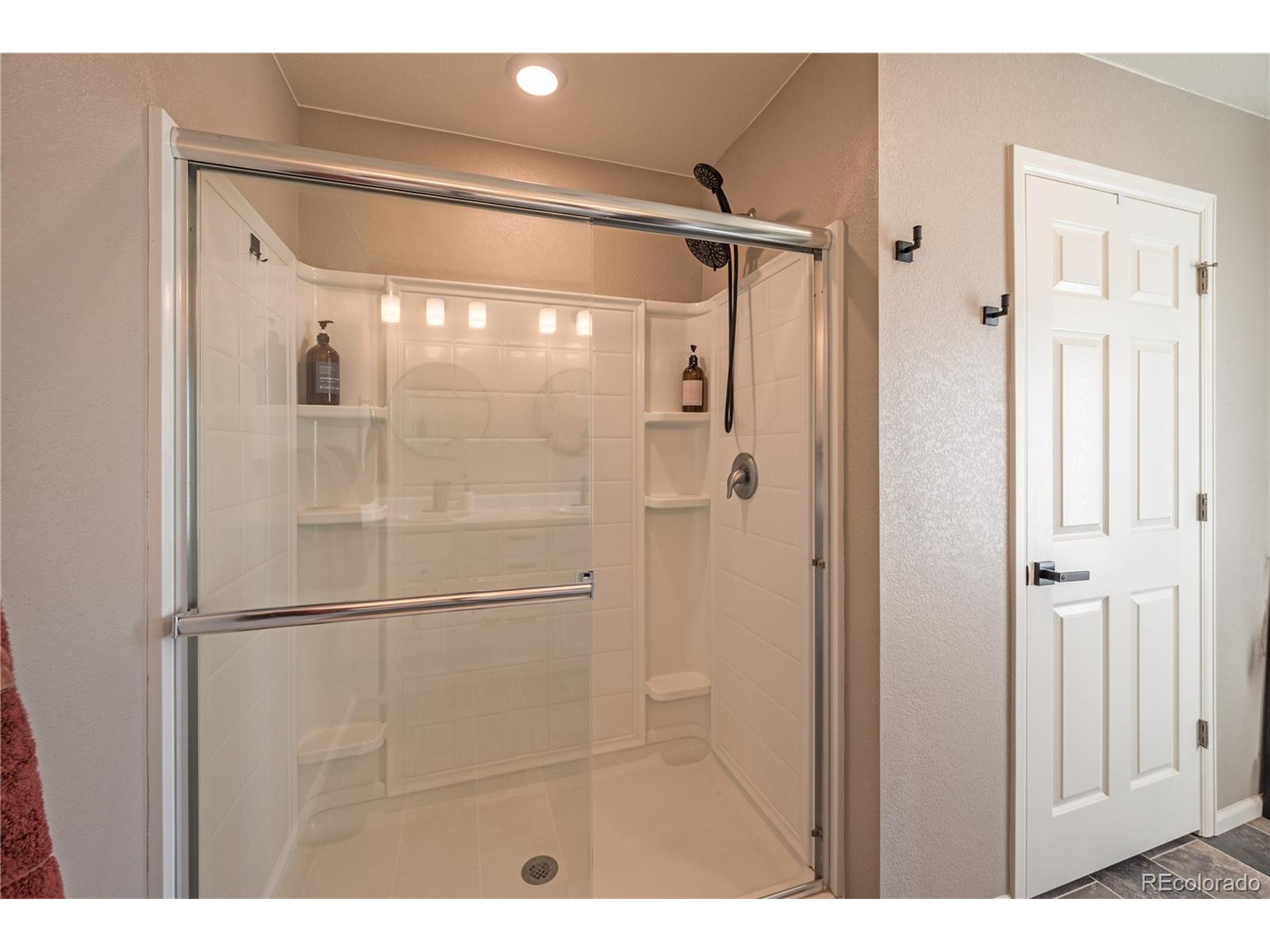 10252 Stagecoach Ave