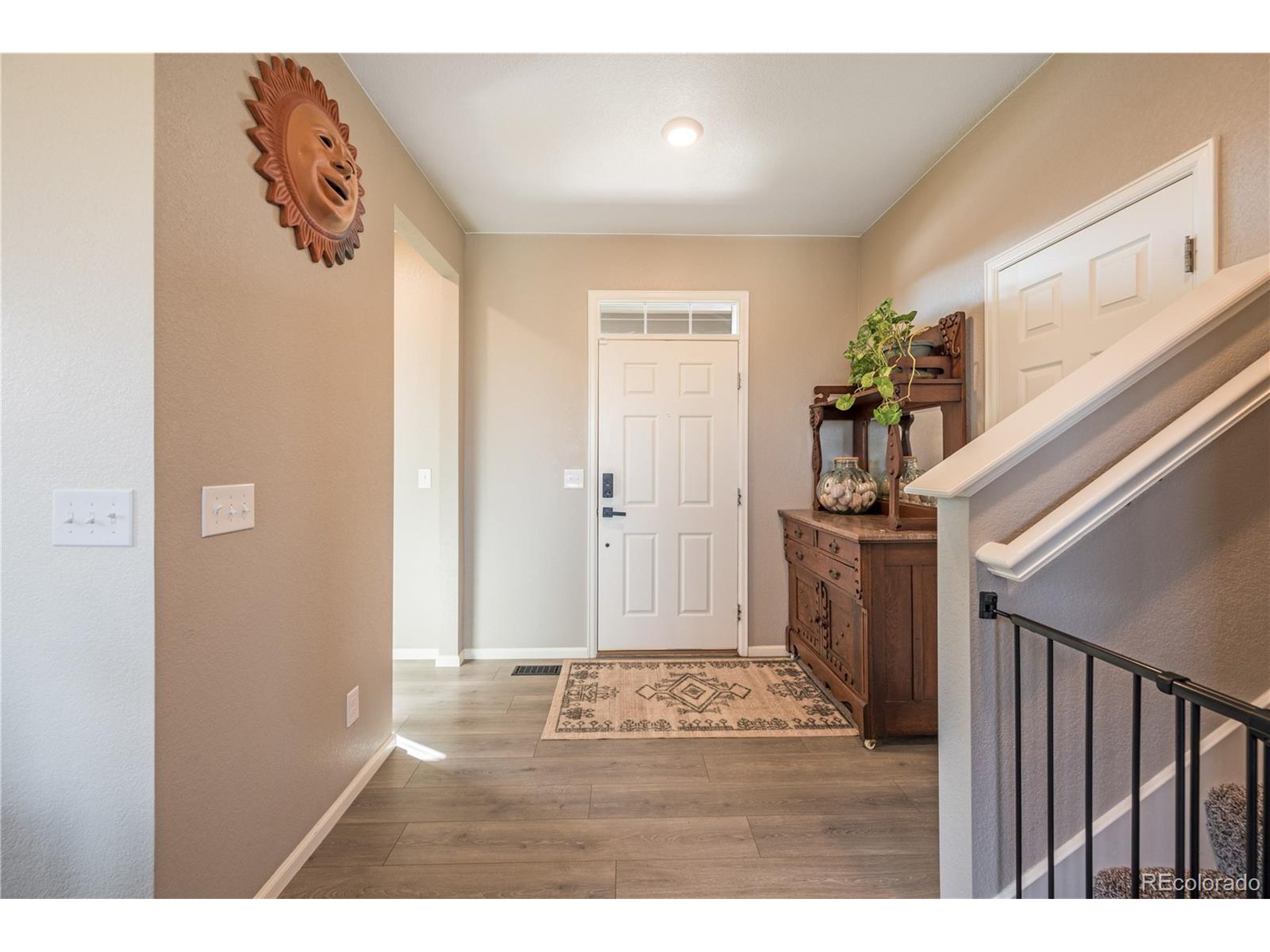 10252 Stagecoach Ave