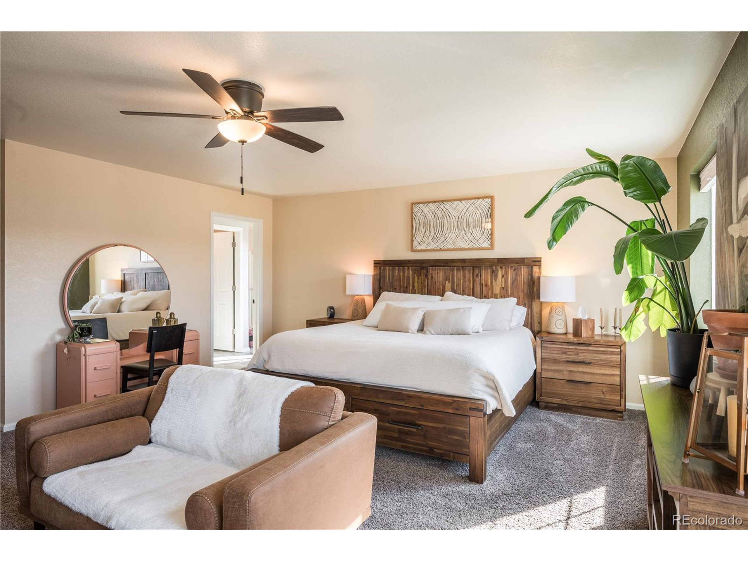 10252 Stagecoach Ave