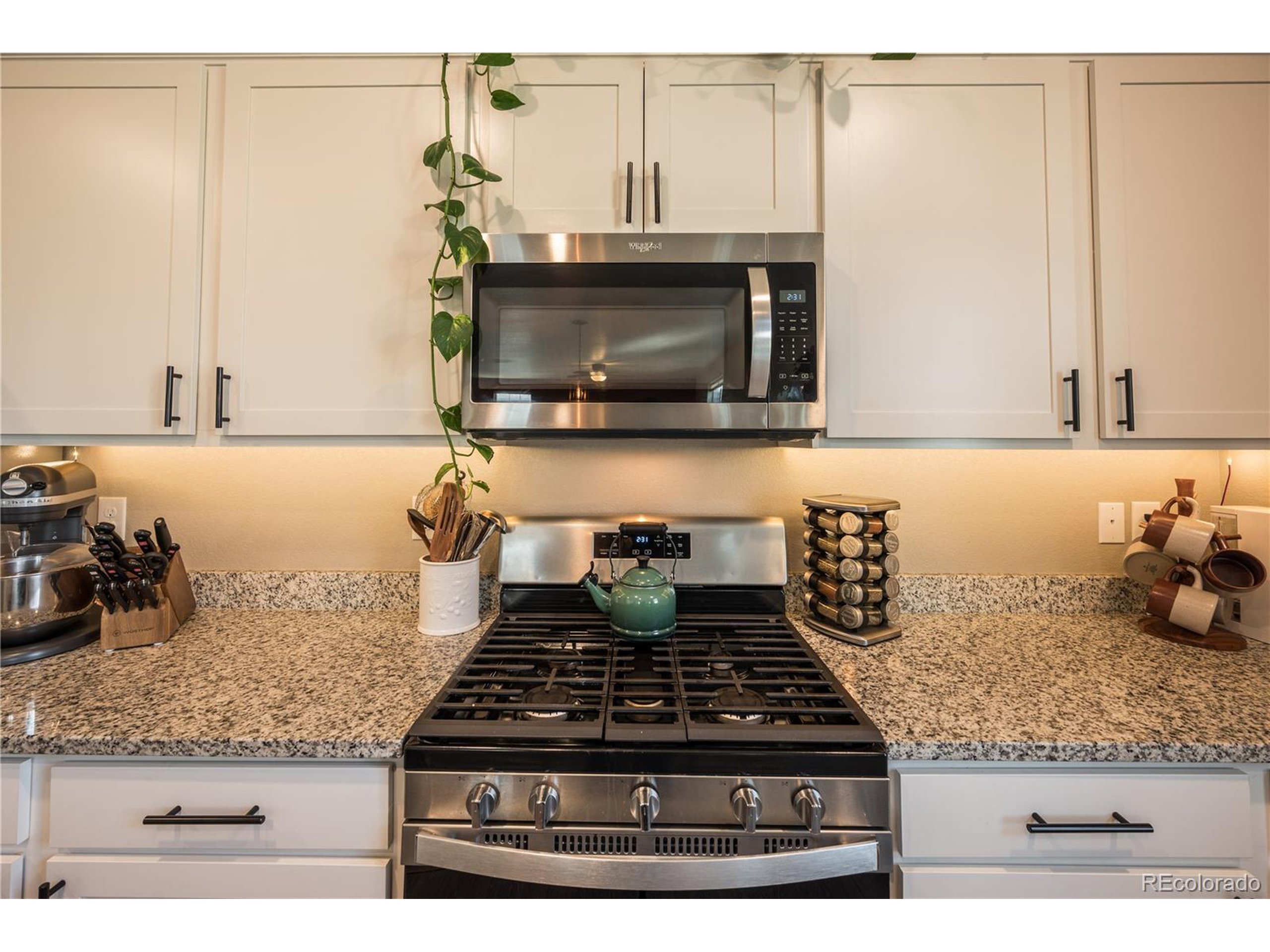 10252 Stagecoach Ave