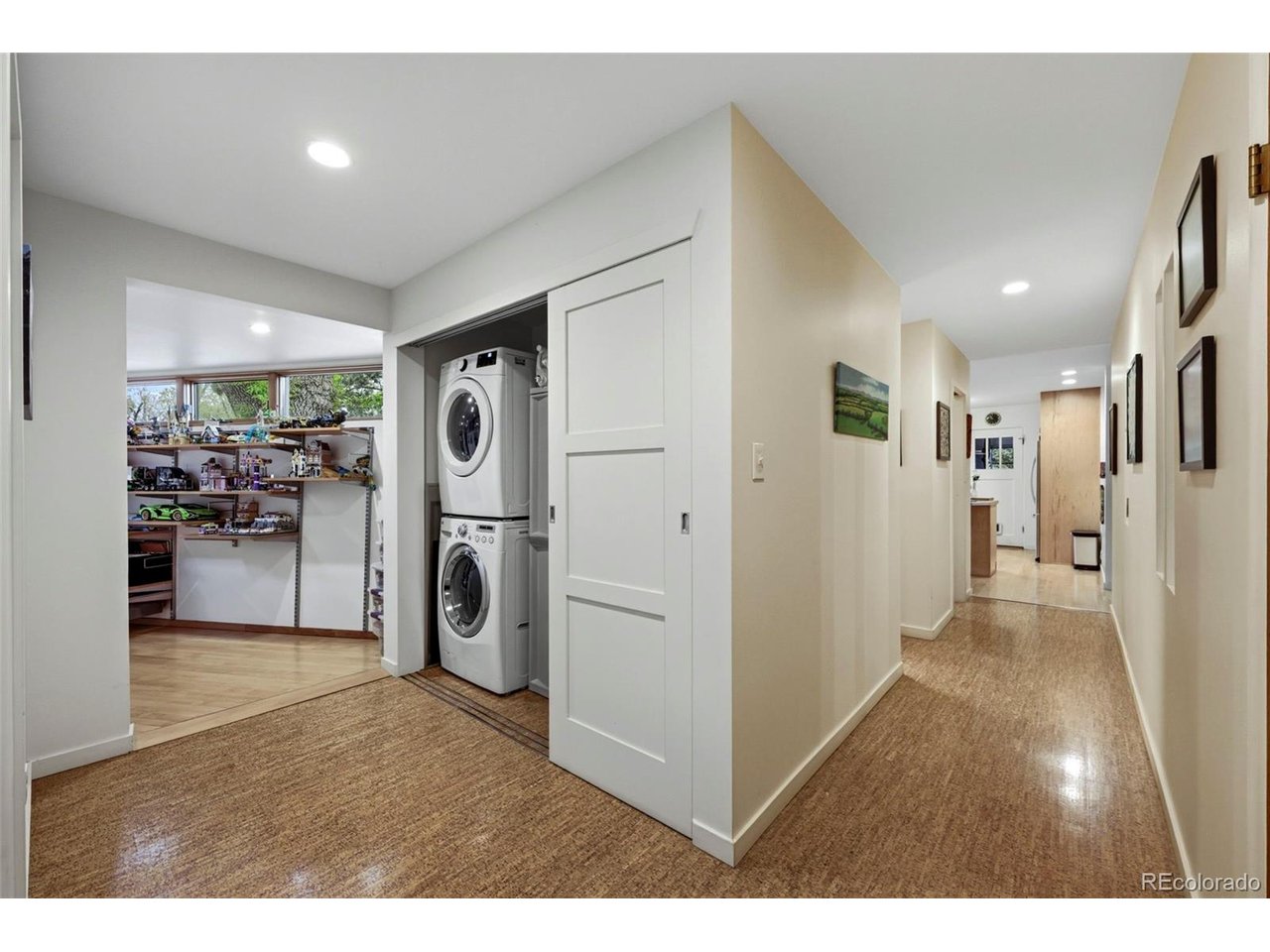 1225 Mariposa Ave