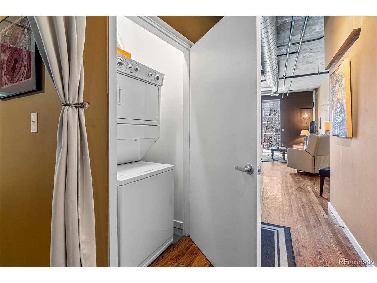 3201 Shoshone St 103