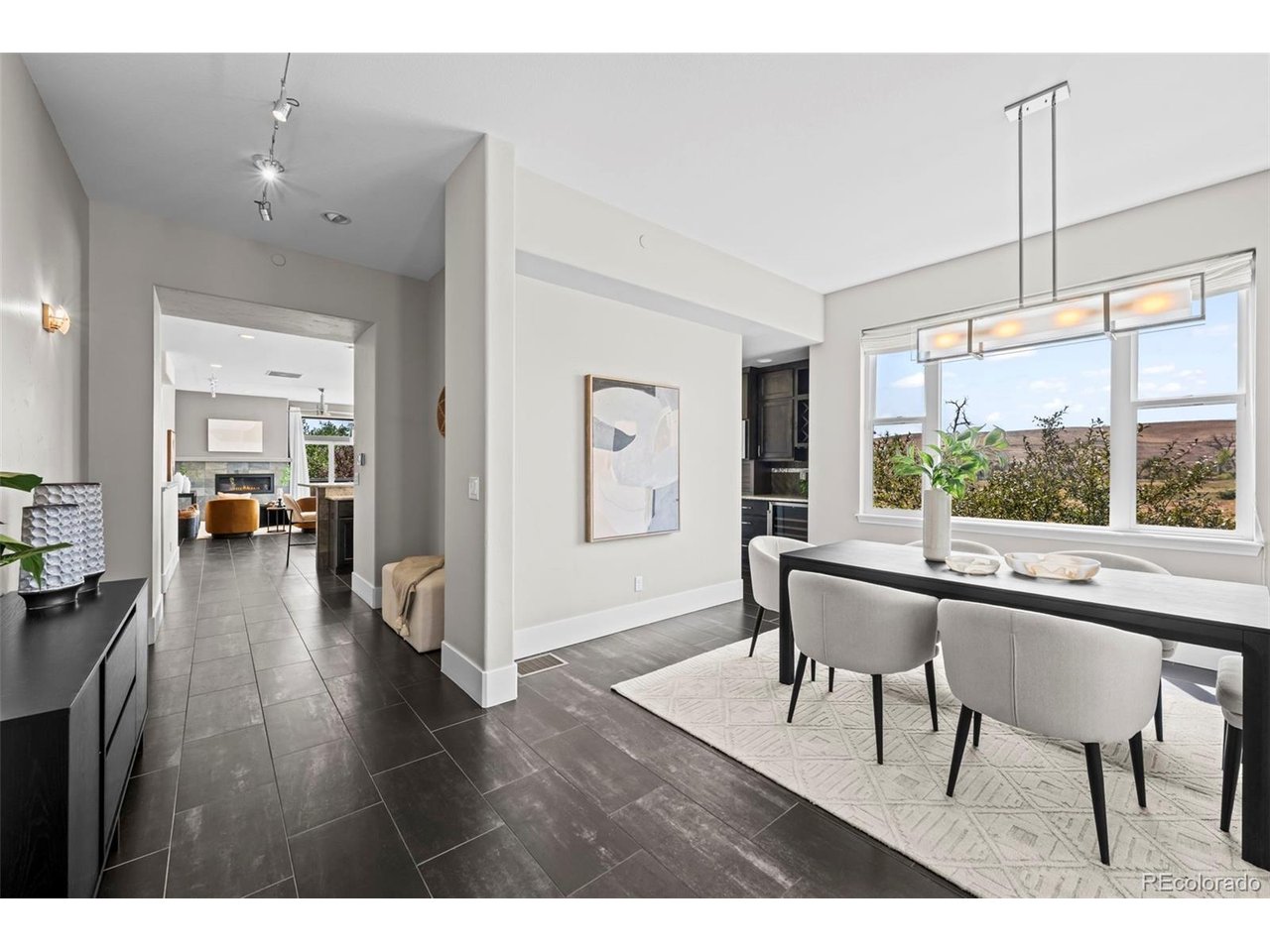 218 6th Ave