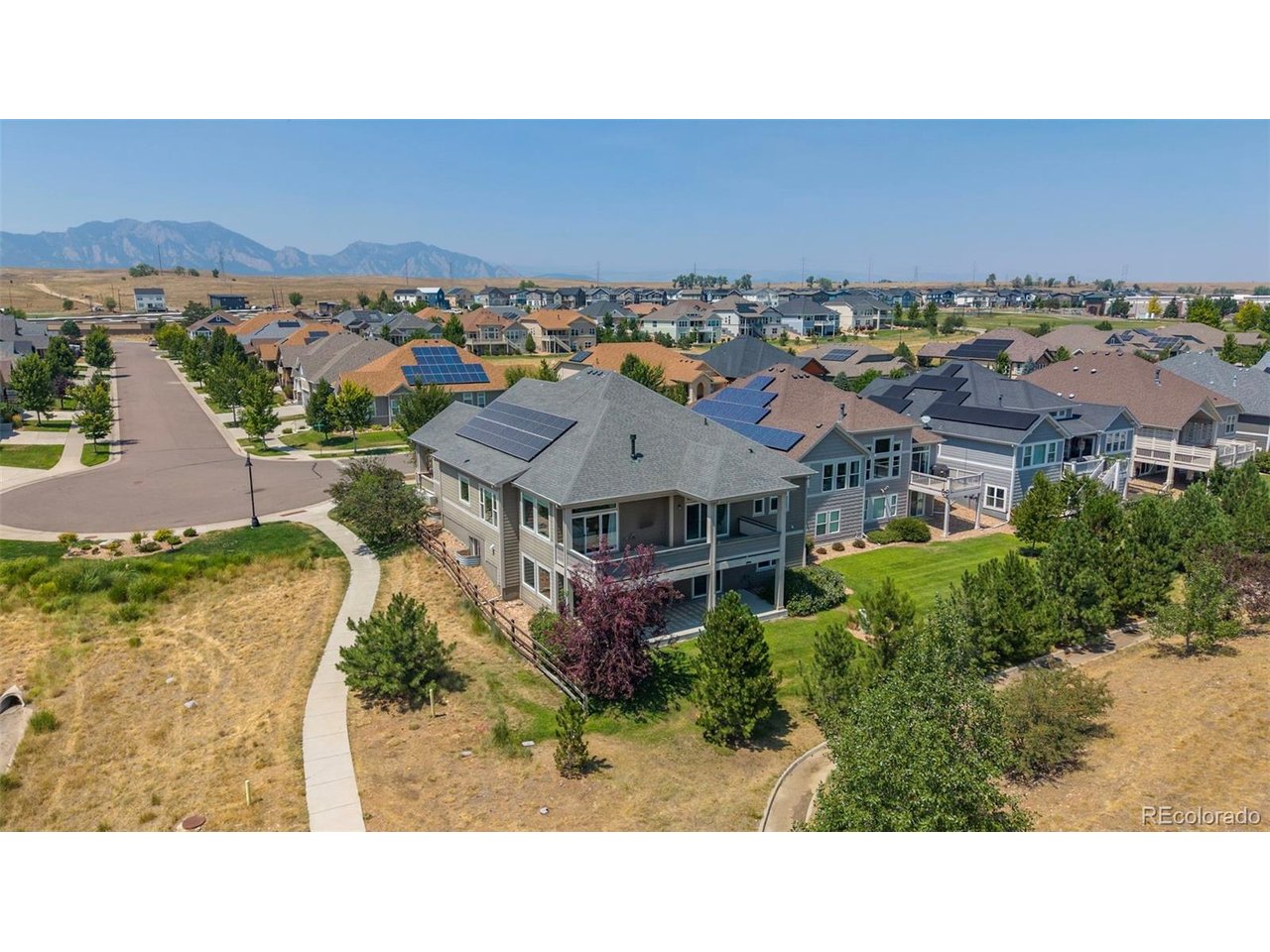 218 6th Ave