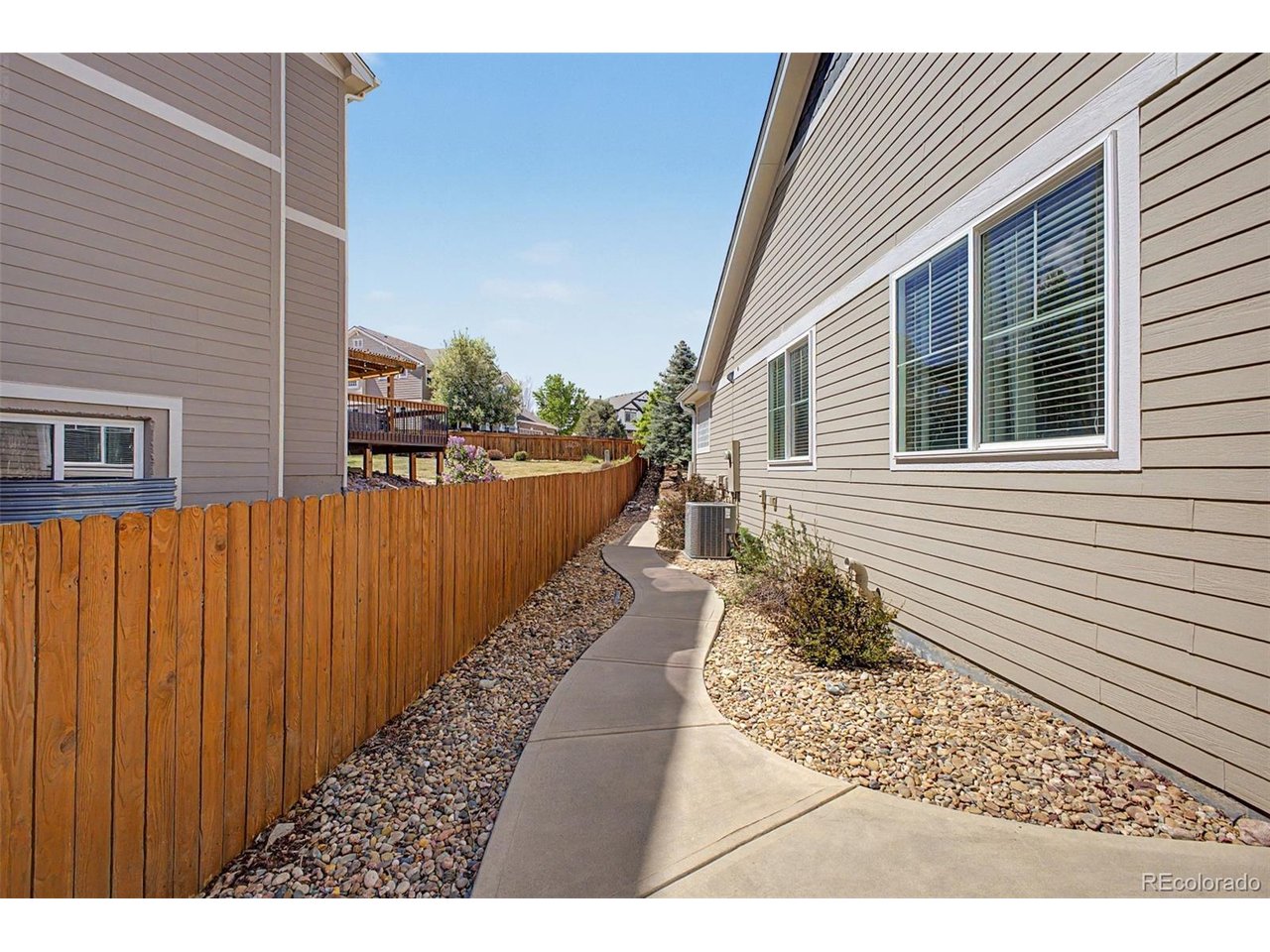 1282 Serene Dr