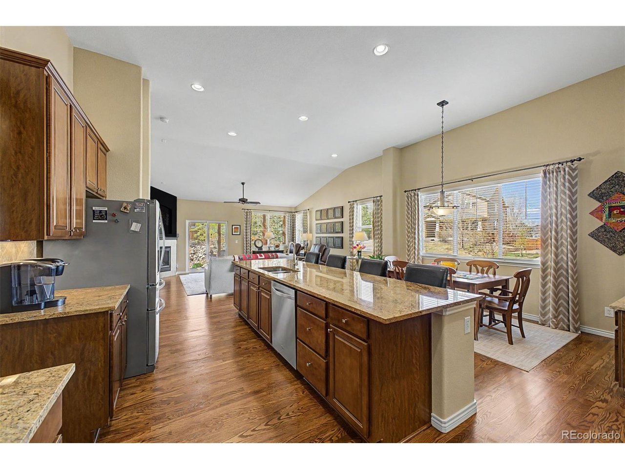 1282 Serene Dr