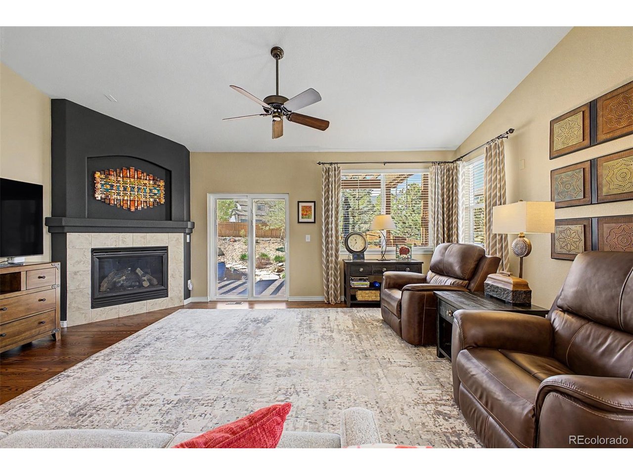 1282 Serene Dr