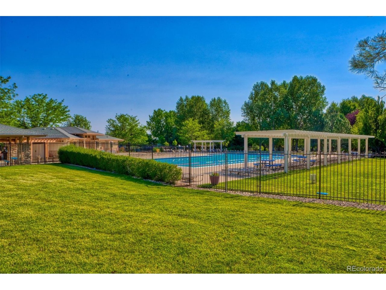 14090 Turnberry Ct