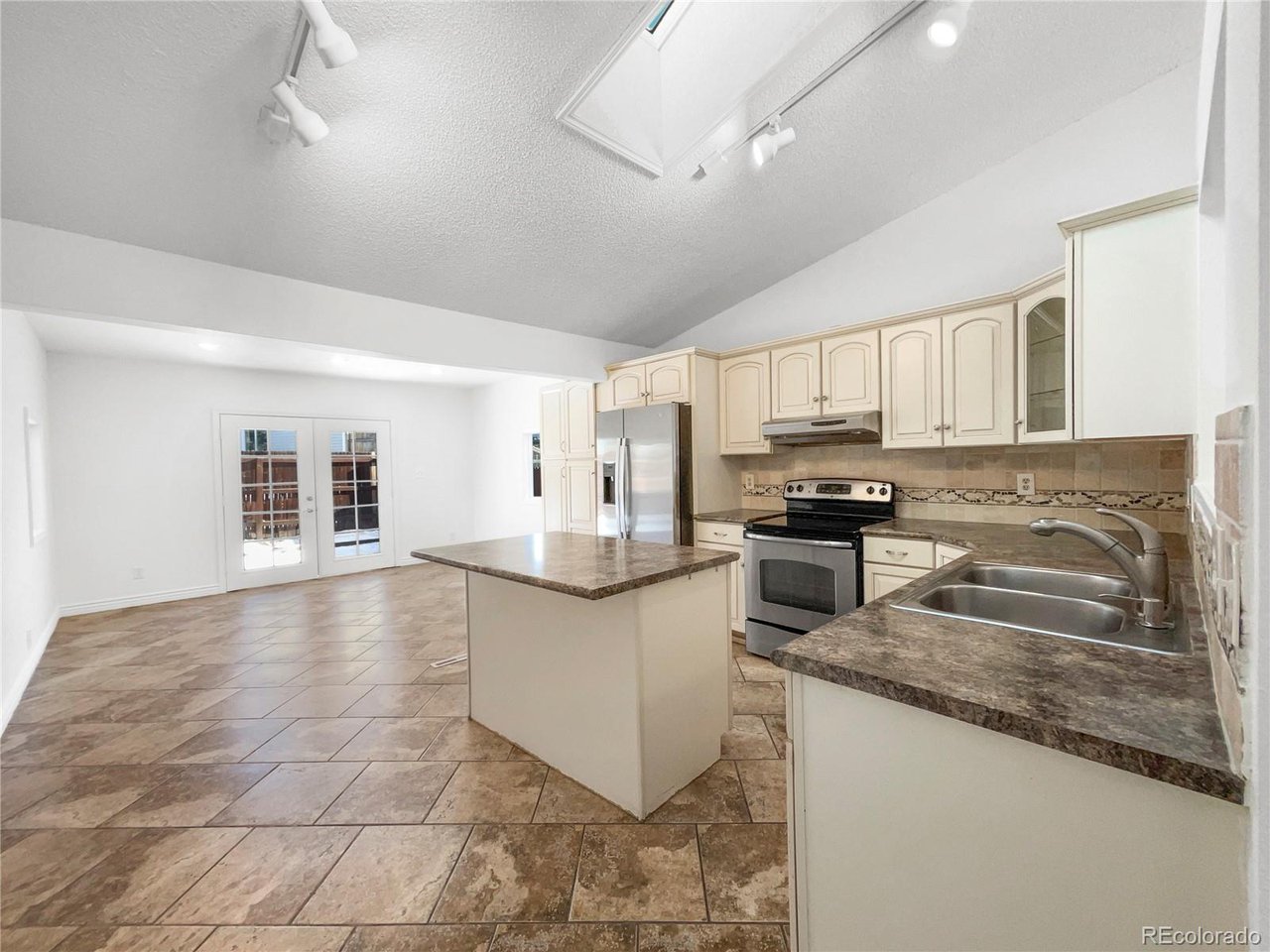 1922 Mount Sneffels St