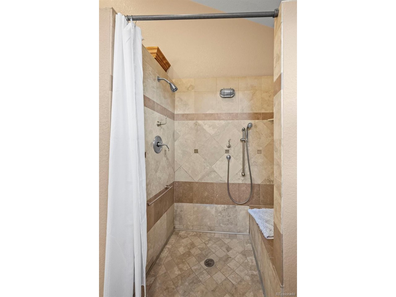 4398 Carter Trl